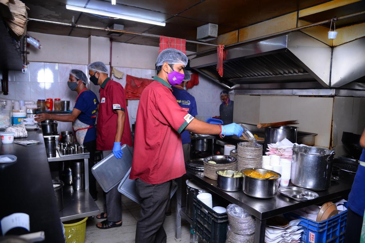 Parijatha Lodge Kundapur Bagian luar foto